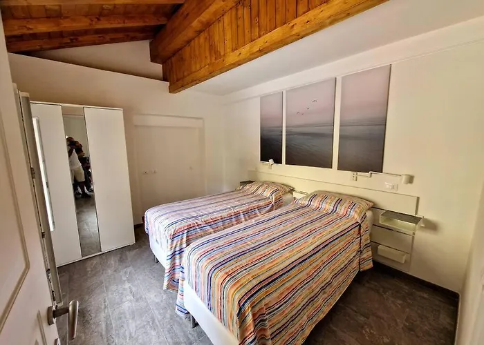 La Graziosa Fully Air Conditioned Flat Apartment *